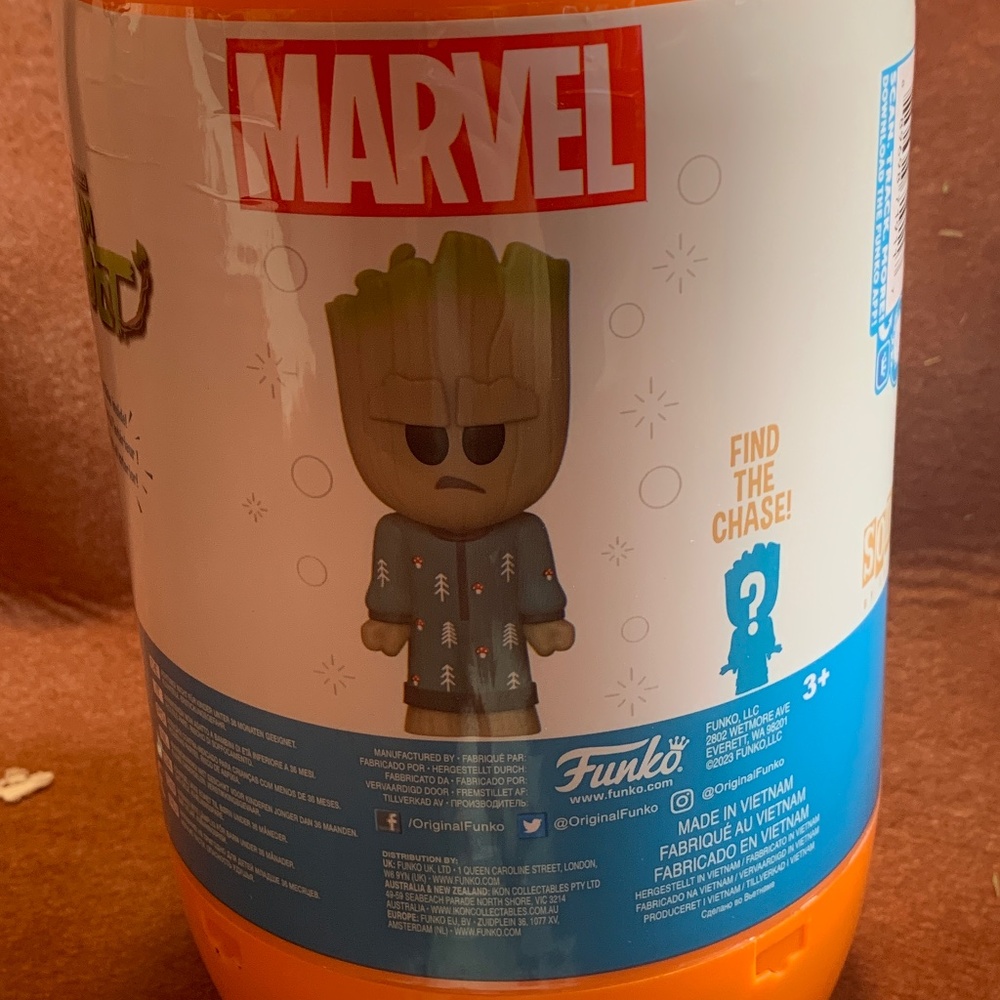 Funko soda 3 liter bottle Groot (NWT) - Picture 8 of 10